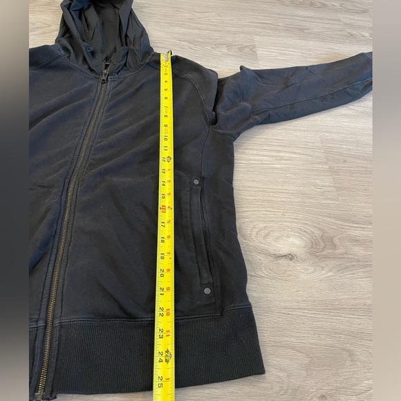 LULULEMON Mens Black Zip Up Jacket with Nylon Hood. Size M - Picture 10 of 11